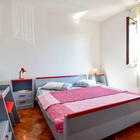 Morena-1 Apartment *